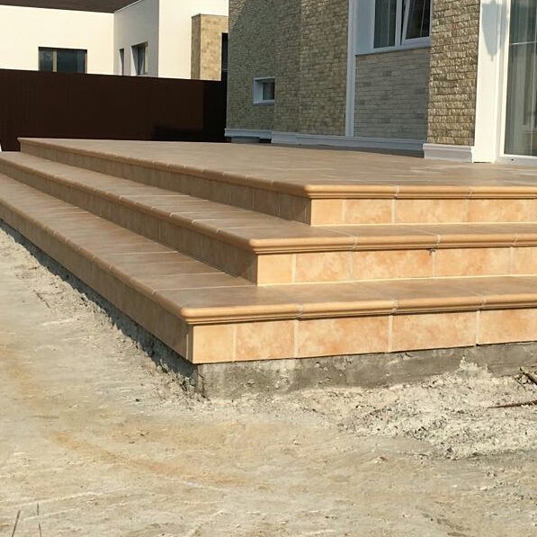 Фронтальная ступень Cavar E 541 facello, Stroeher